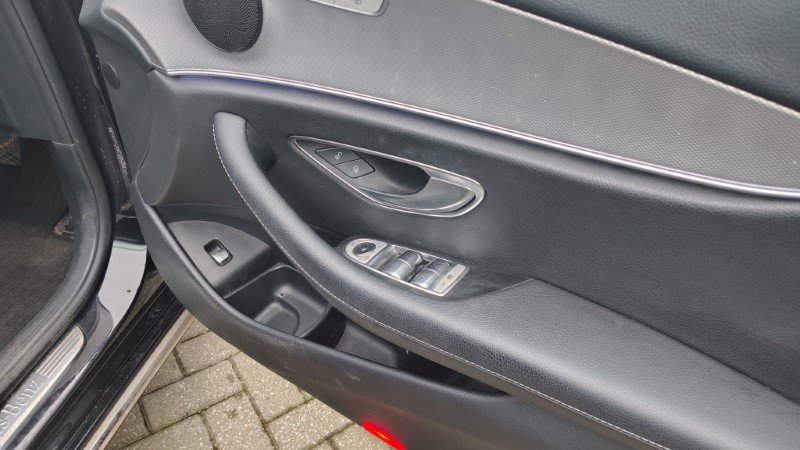 E220d Stockport Car Sales (24)